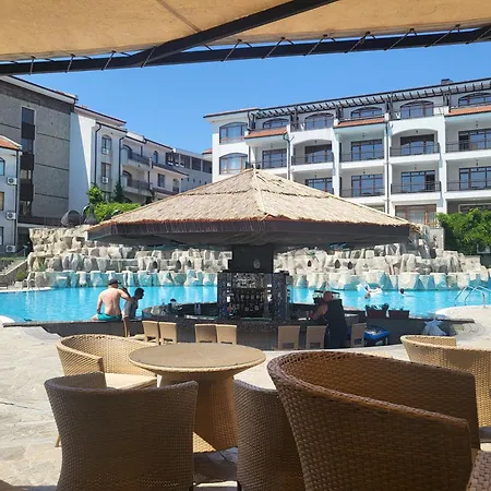 Vineyard Luxery 아파트